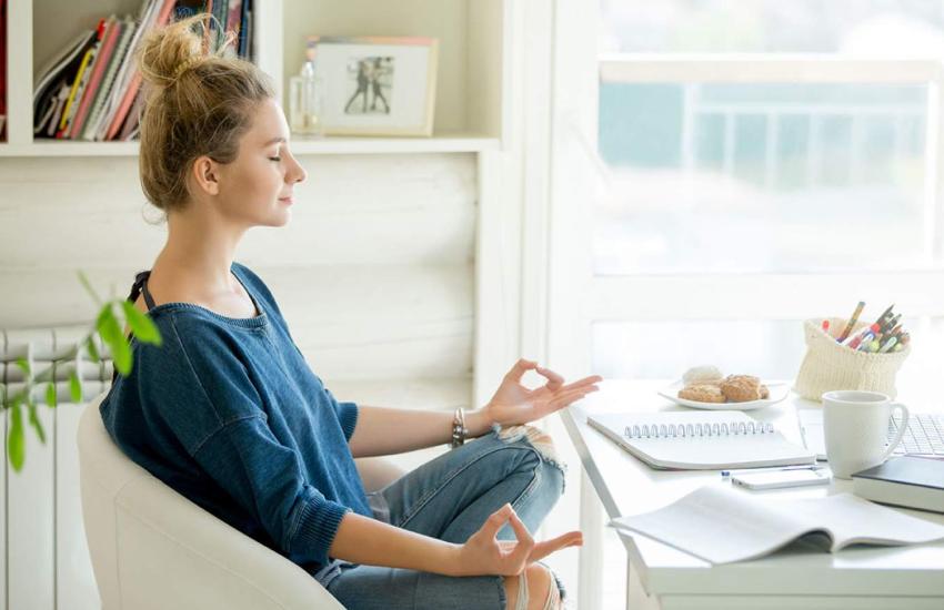 10 Healthy Work Habits While Working from Home